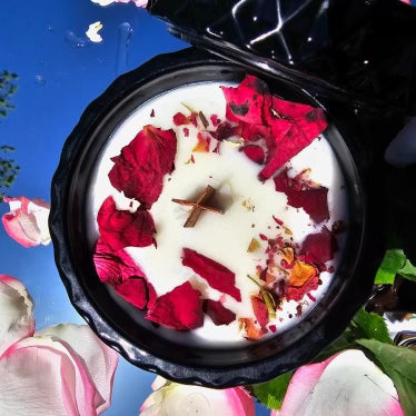 NEW 7oz Vanilla Rose Candle